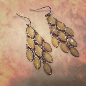 Gold/cream earrings